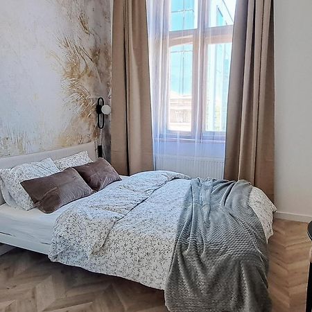 Lion Apartments - Premium Studio With Balcony Kraków Exteriör bild