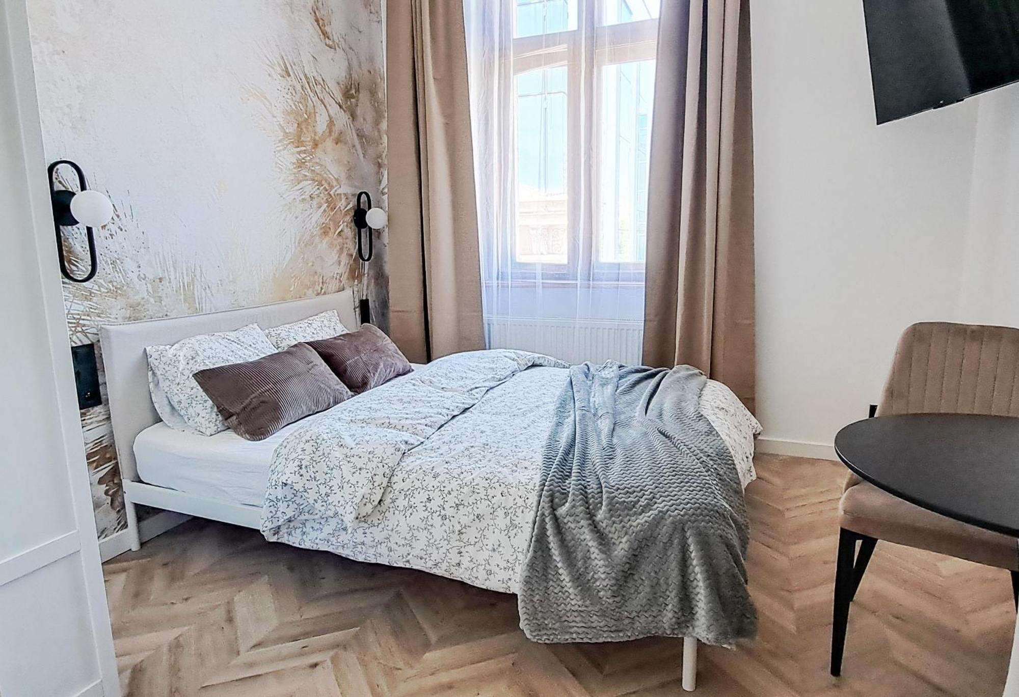 Lion Apartments - Premium Studio With Balcony Kraków Exteriör bild